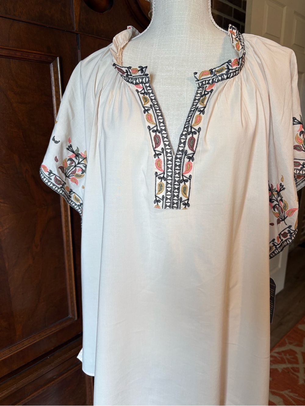 Democracy Ivory Embroidered Peasant Tunic with Floral Accents